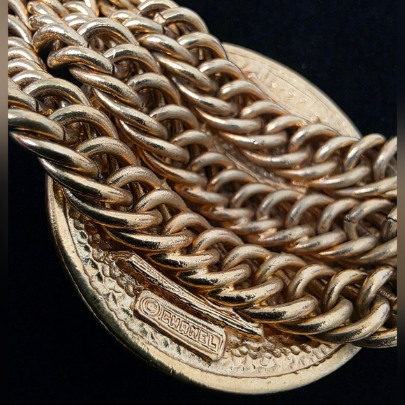 Auth Chanel 1990 Coco Medallion Multi-Strand Necklace - Picture 8 of 8